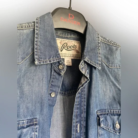 Small Vintage Roots Button-up - Picture 2 of 3